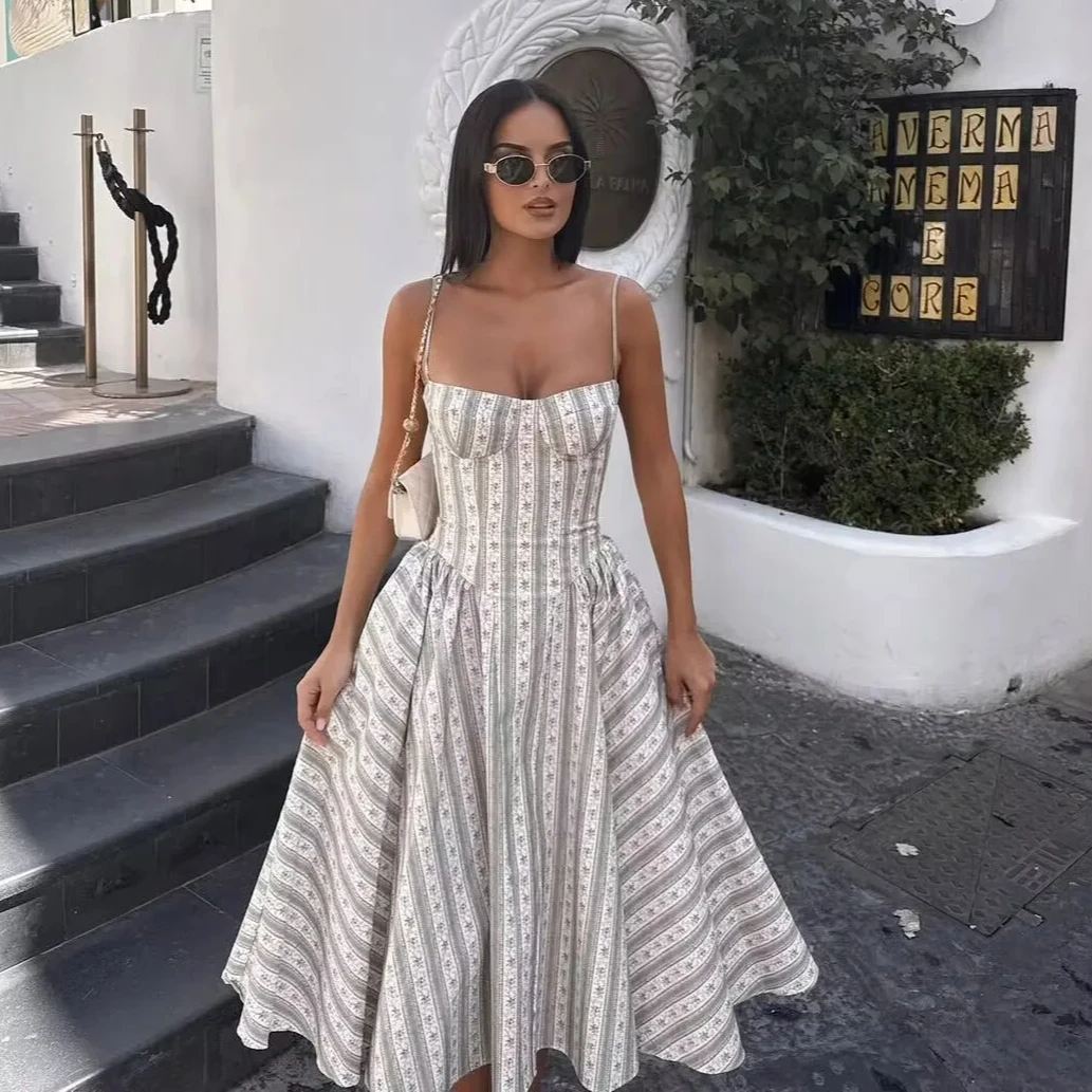 Suninbox สีเขียวลายดอกไม้พิมพ์สปาเก็ตตี้เซ็กซี่ชุดผู้หญิง A-Line Midi วันหยุดปาร์ตี้ฤดูร้อน Robe