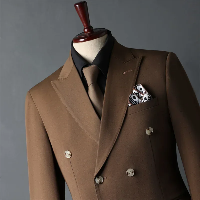 (50) Customized New Style Men’s Wedding Business Suits and Formal Wear