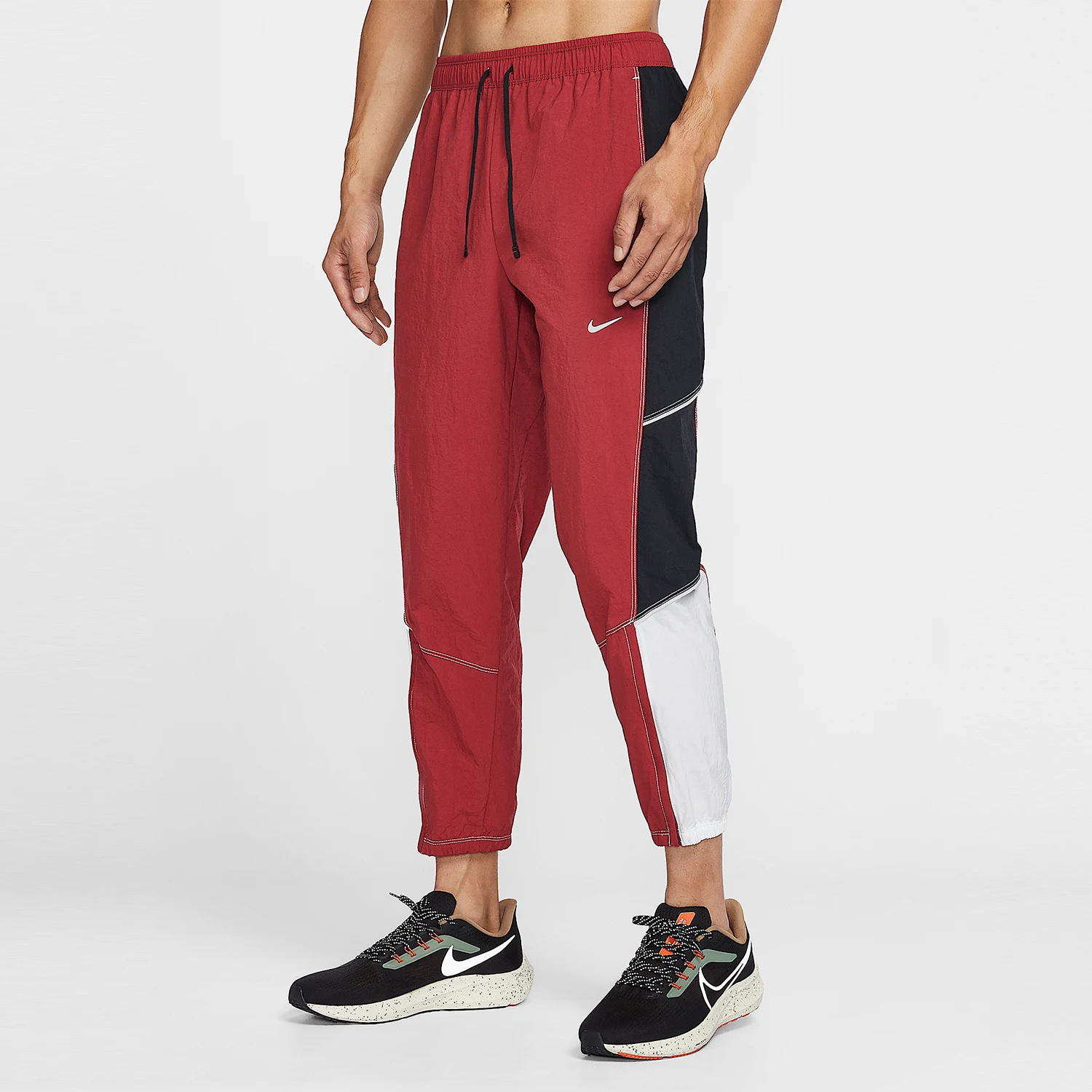 Nike Authentic Retro Dri-FIT Men's Patchwork Tapered Woven Pants IF2033-613