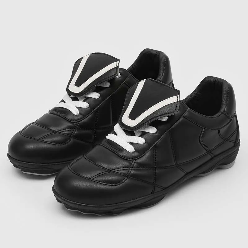 Men Fashion Sneakers 2026 New Retro Round Toe Flat Bottom Tie Hundred Casual Shoes Comfortable Lightweight Soft Bottom Shoes