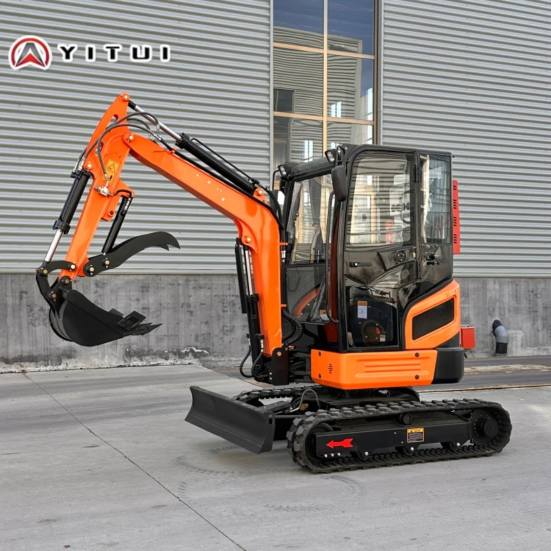 Maßgeschneiderter kompakter Minibagger 2,6 Tonnen mit mehreren Aufsätzen, kleiner Bagger für Gartenbau, Bauernhof, Landschaftsbau