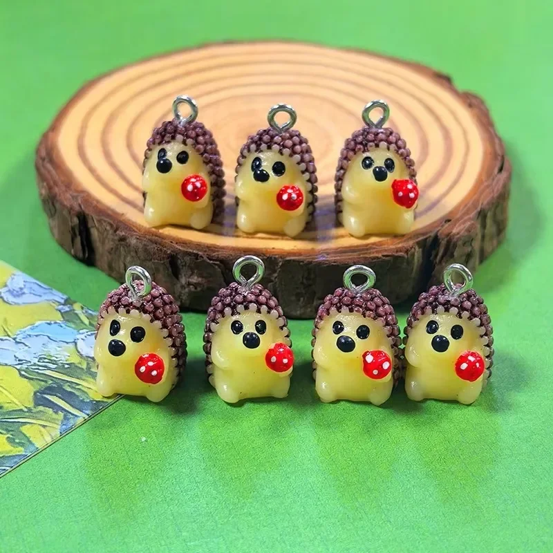 10Pcs/Pack Kawaii Simulated Forest Theme Resin Charms 3D Mushroom Little Hedgehog Cute Animal Pendants DIY Findings