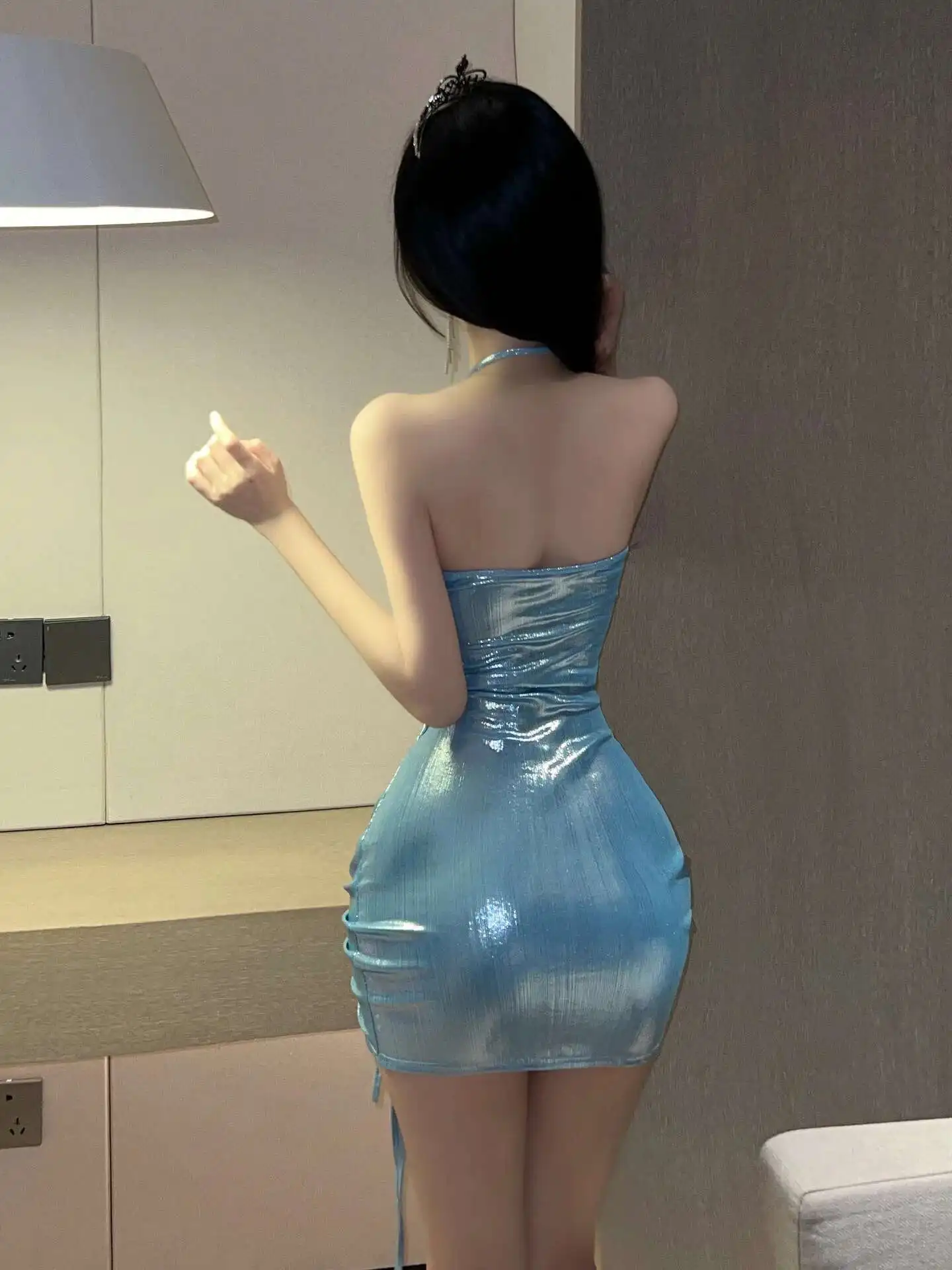 Womengaga ブルーセクシーなミニドレス不規則な包帯甘い韓国女性トップス 2024 新しい革のセクシーなドレスエレガントな QU8D