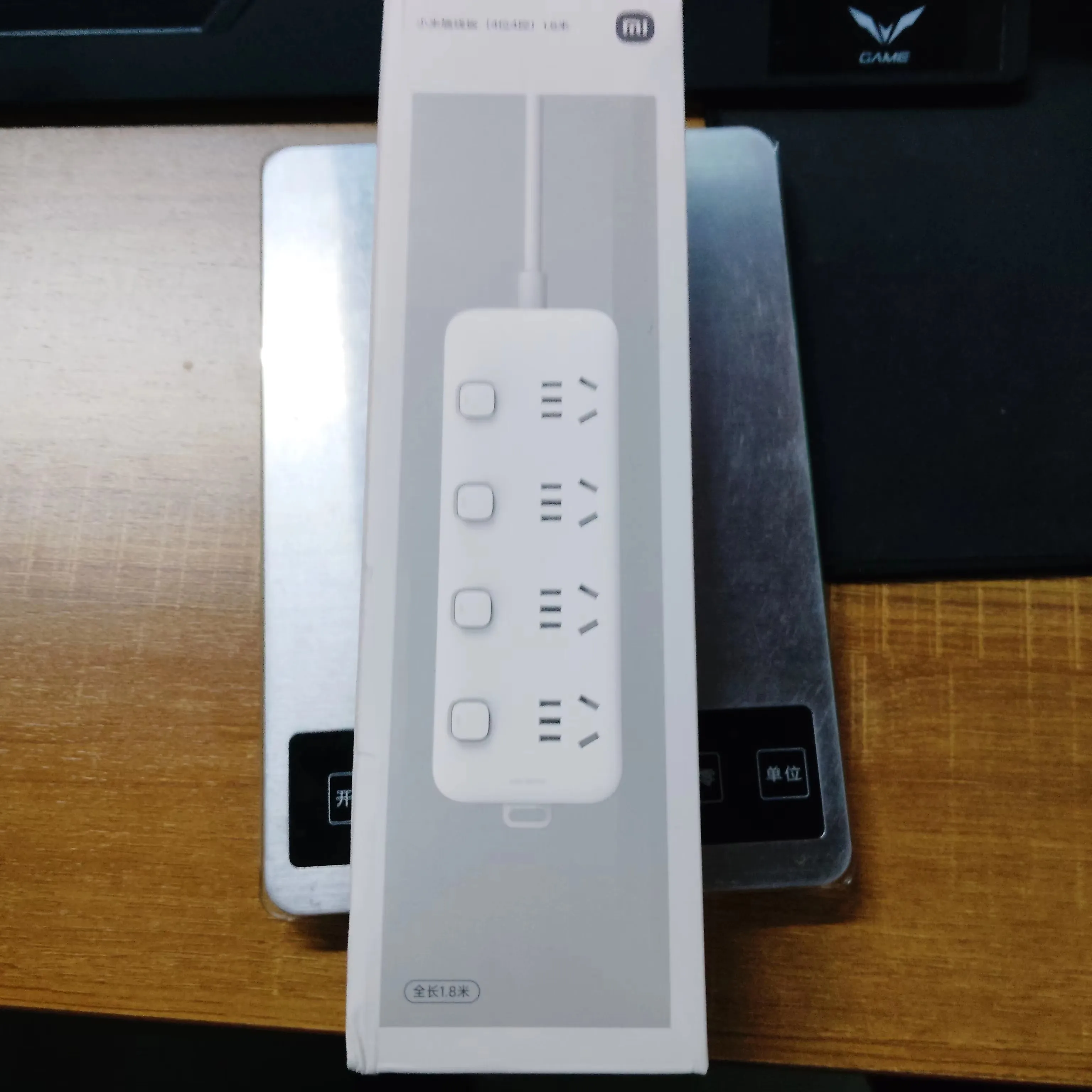

AU Version Xiaomi 4 Jacks 4 Switch Control Power Strip Sockets Anti Misoperation Protection Flame-retardant Shell 18mm
