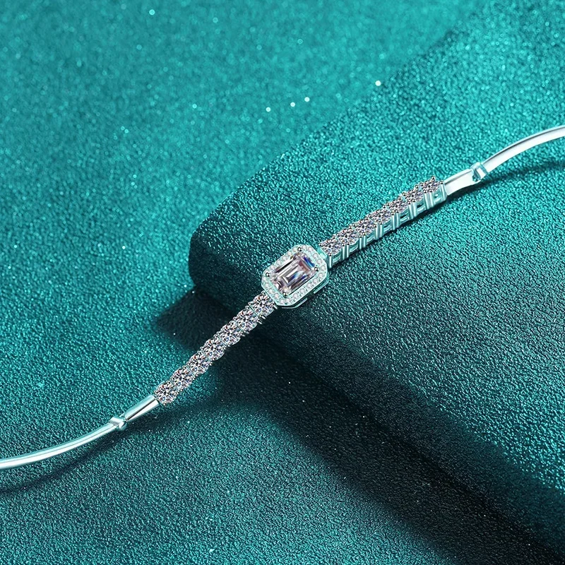 PT950 platinum  moissanite bracelet, long rectangular bezel-set round diamonds on the edges for women