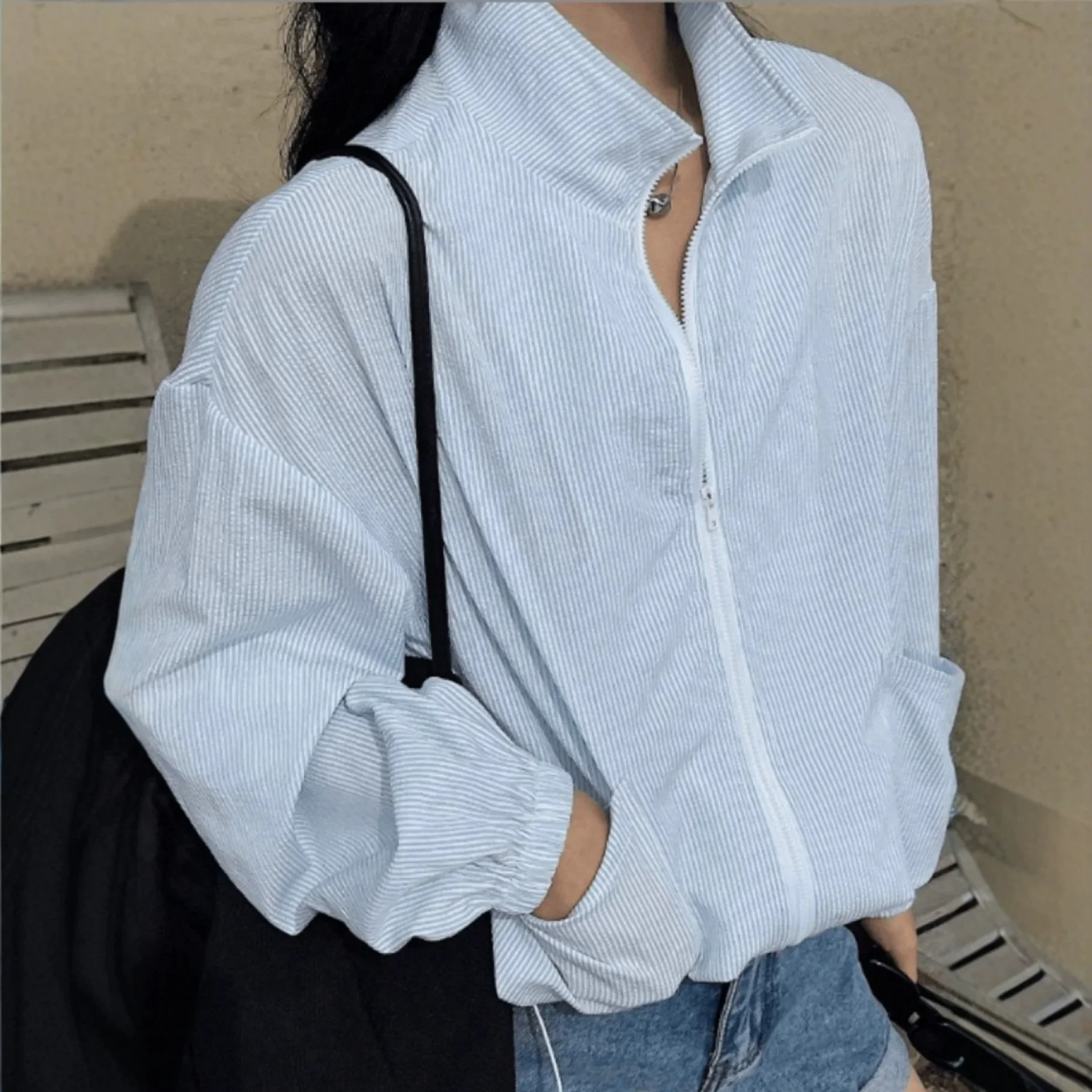 

2026 casual lazy style striped short jacket design loose and thin