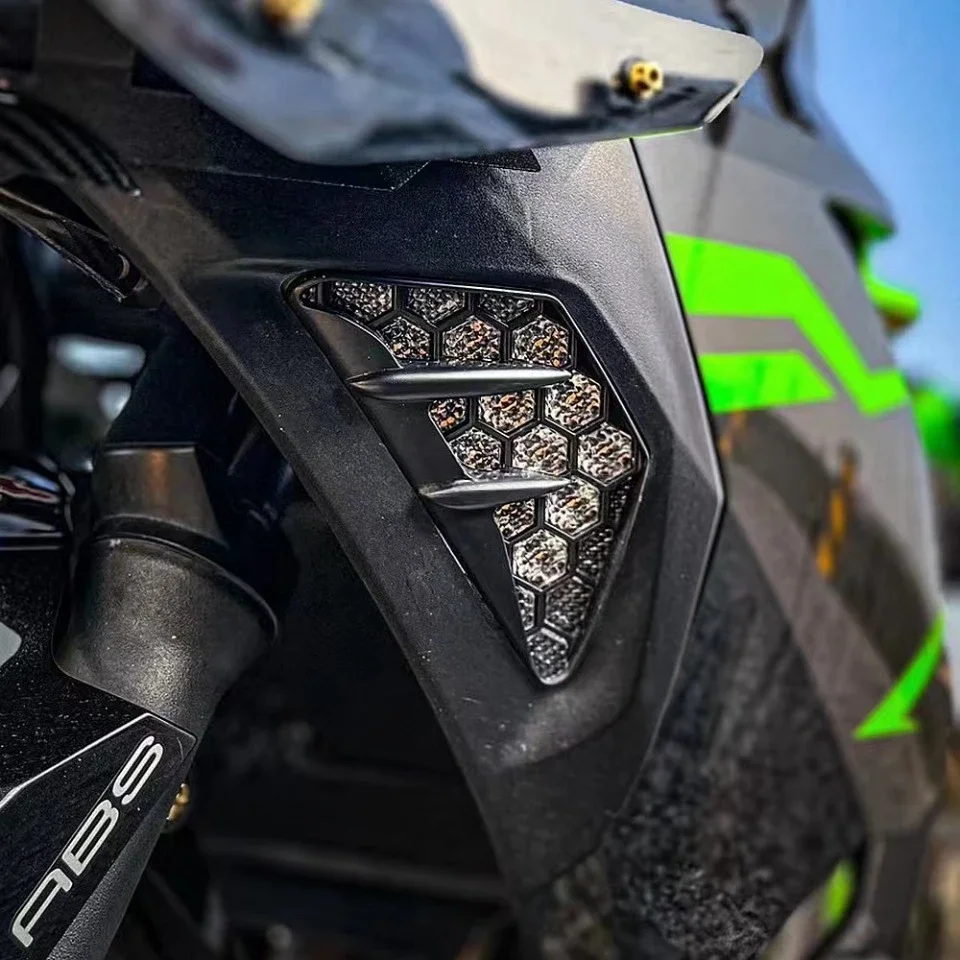 Front Turn Signal For KAWASAKI NINJA 250 300 400 650 1000/SX ZX-6R 25R ER-6F Z1000SX LED Turn Warning Light Beehive Signal Light