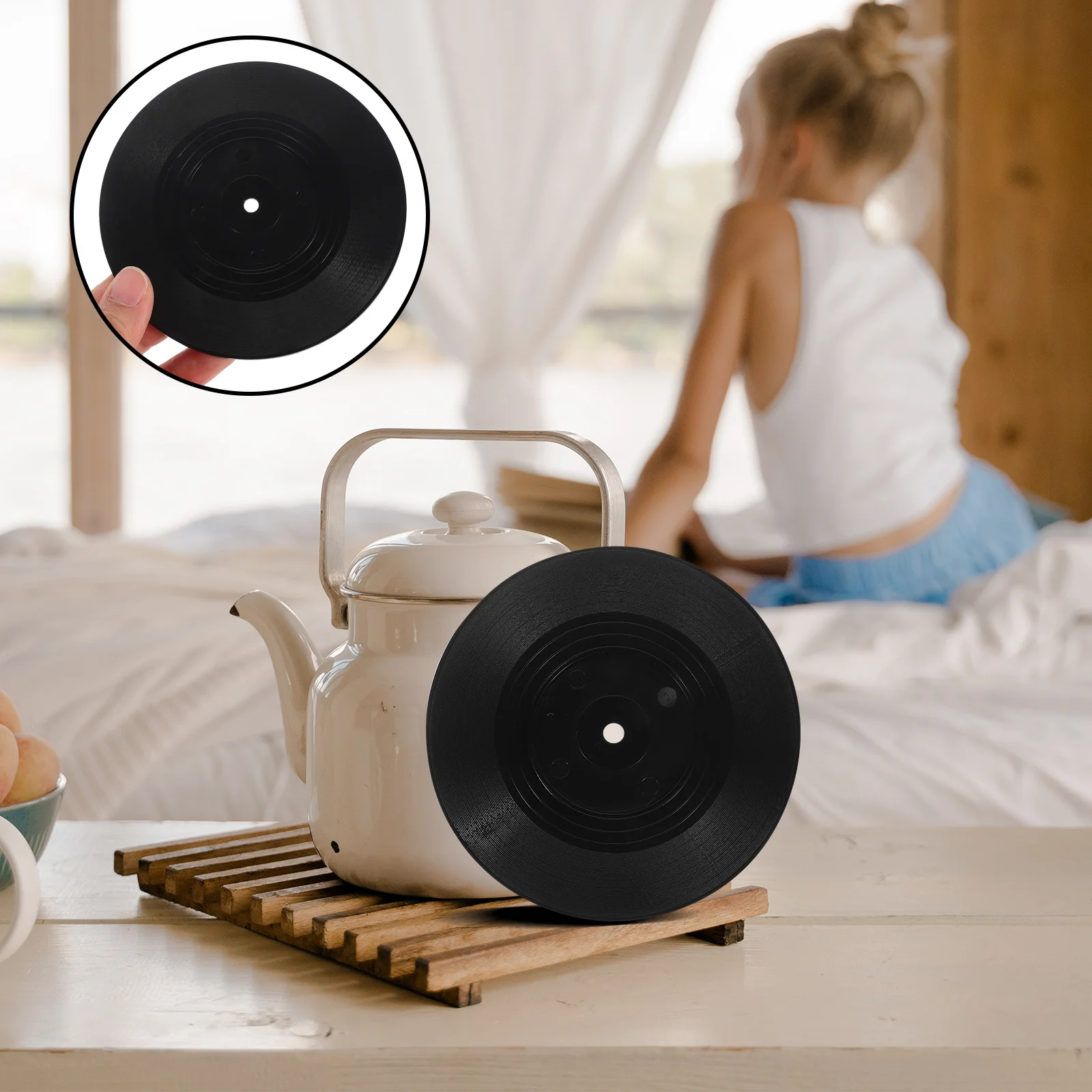 

6Pcs Vintage Vinyl Record Cup Pads Retro Coasters Nonslip Cup Mats Protective Home Coaster Mats for Cups Mugs Glasses
