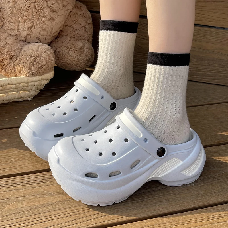 

Women's Summer Outdoor Breathable Slip-resistant EVA Beach Sandals Thick Bottom Clog Shoes Anti-slip Clog Shoes for Women