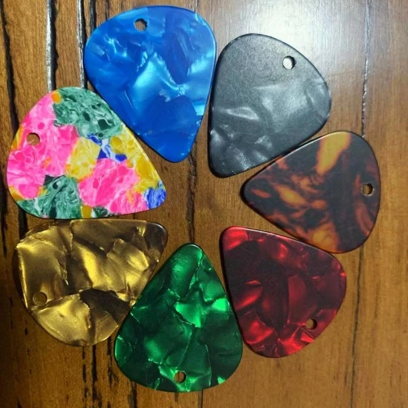 K0EF Diamond Grade Zinc Alloy Guitar Pick Necklace Pick Pendant Music Lover Musician's Gift for Guitar Player