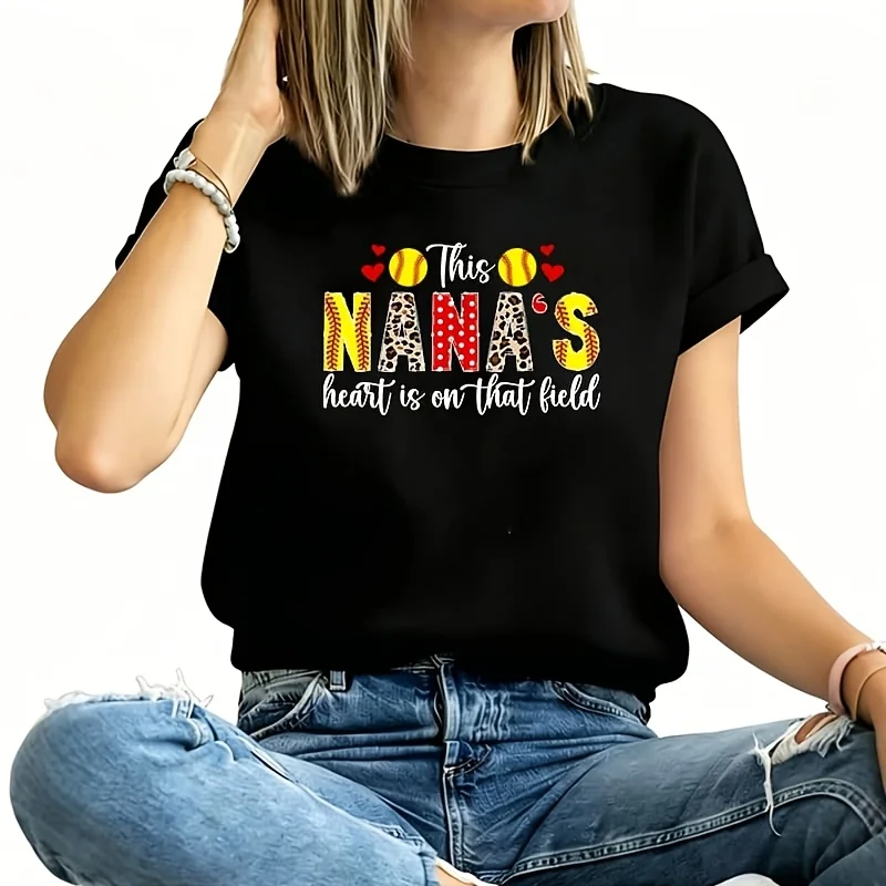 Nana's Heart Softball Nana Grandma Nana of a Softball Player Women's Plus Size T-Shirt 100% Cotton 220g