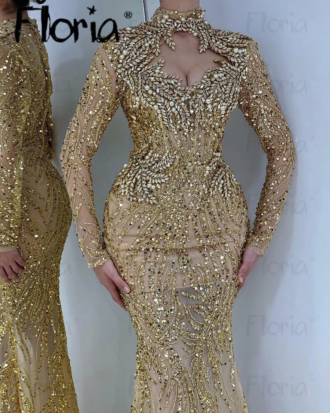 Gold Halter Sequins Long Sleeve Evening Dress Heavy Crystals Stones Prom Dresses Dubai Wedding Party Gowns Formal Gowns 2024