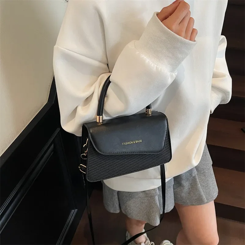 Women Small Square Shoulder Messenger Bag High End Fashionable Portable Crossbody Handbag Trendy Design Premium Quality view 2