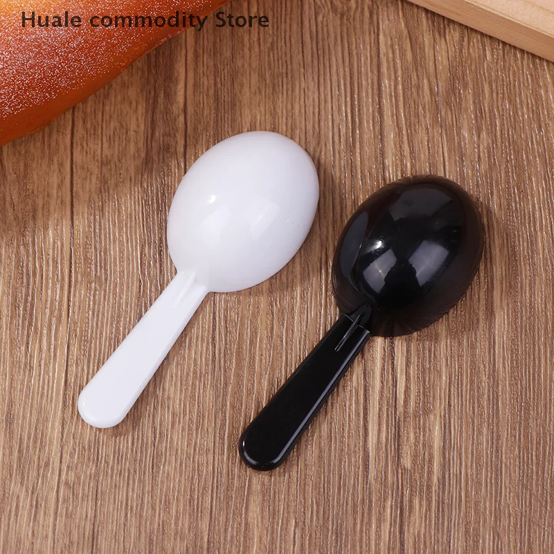 Cuchara medidora blanca y negra, cuchara medidora de plástico de 7g y 15ml, cuchara para leche en polvo, contenedor de granos de café, 10 Uds.