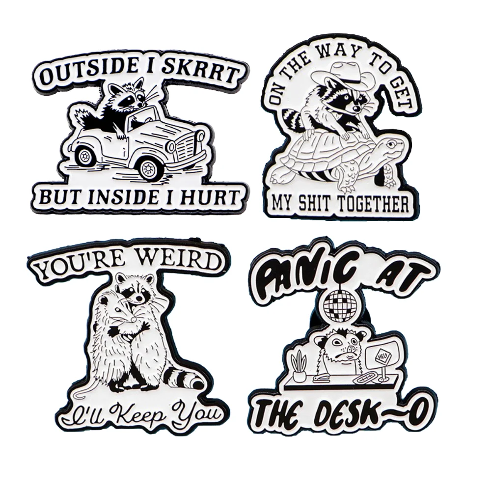 Mourning Cute Raccoon Funny Badge Black and White Contrast workstation Panic/strange Smell Personalized Bag Decorative Pin