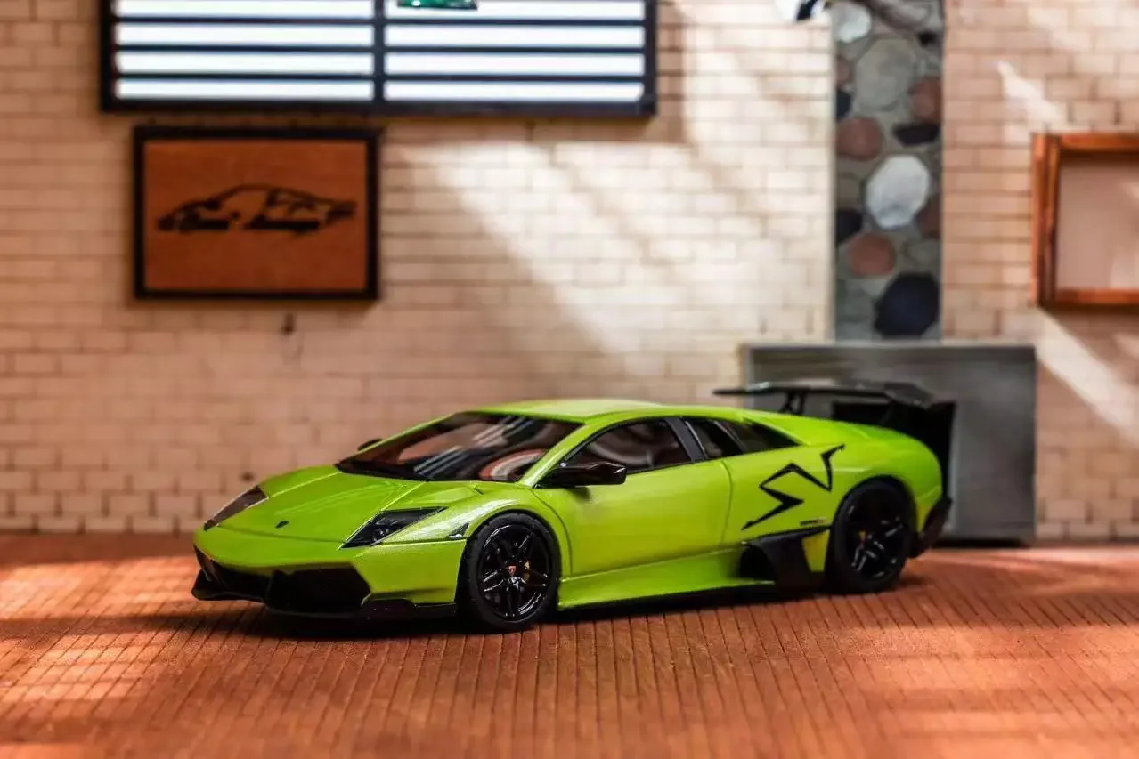 Cars\' lounge 1:64 Murciélago Superveloce LP670-4 SV Resin Model Car