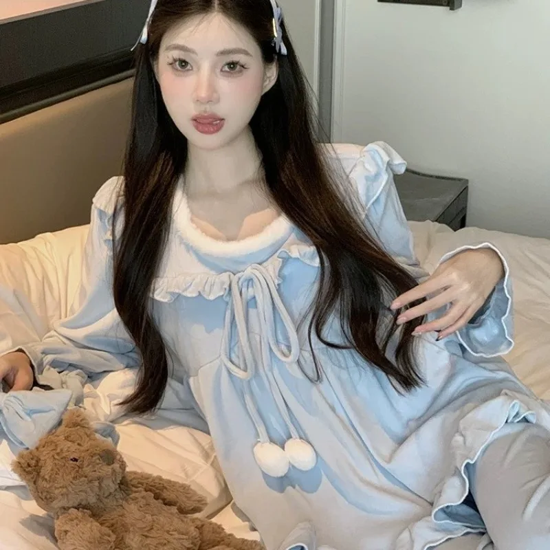new Sweet autumn and winter pajamas double-sided plush ball long sleeved island plush home clothes girls' pajamas home clothes