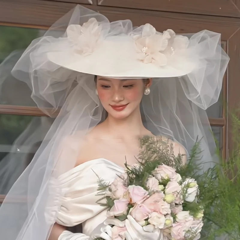 

Элегантная большая шляпа с французским цветком и длинной вуалью, свадебный аксессуар, сказочная шляпа для уличной съемки, свадебная шляпа для девочек