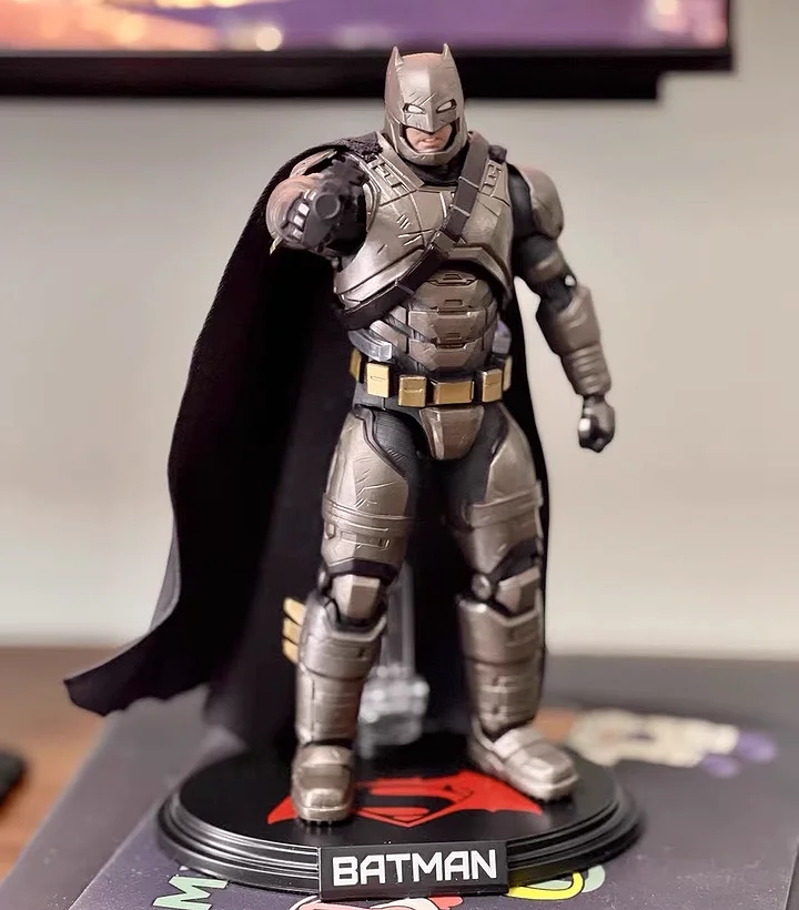 Figura Original de Batman blindada de Fondjoy, figuras de la Liga de la justicia de CC, cómics de Detective, juguete de modelo de Pvc móvil con articulación de Batman 1/9