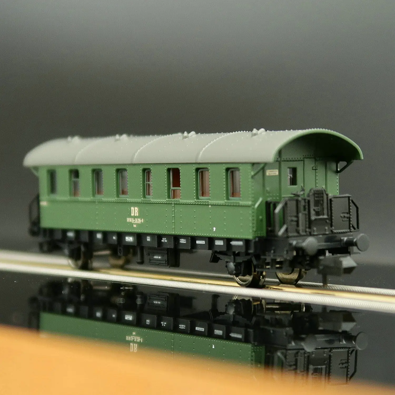 modele-de-train-n-type-1-160-6260002-wagon-de-passagers-vert-collection-de-wagons-de-train-jouet-cadeau-decoration-de-bureau