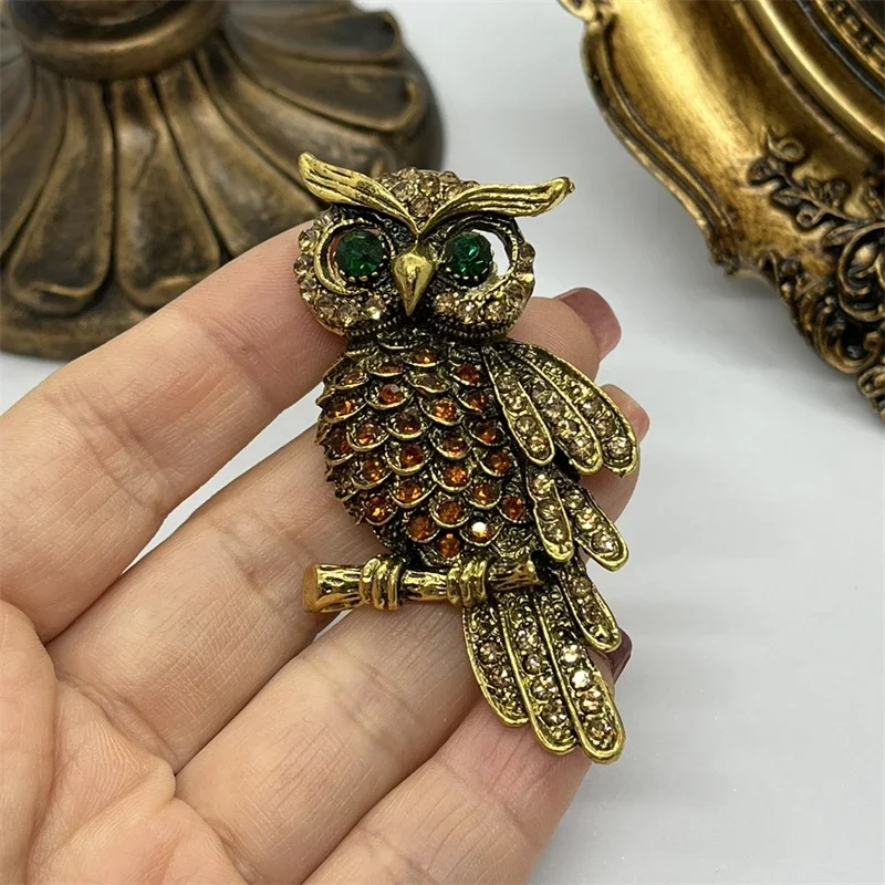 Elegant Design Animal Brooch for Women Fashion Versatile High-end Niche Pin for Suits Coats Dresses Hats Bags Lady Gift