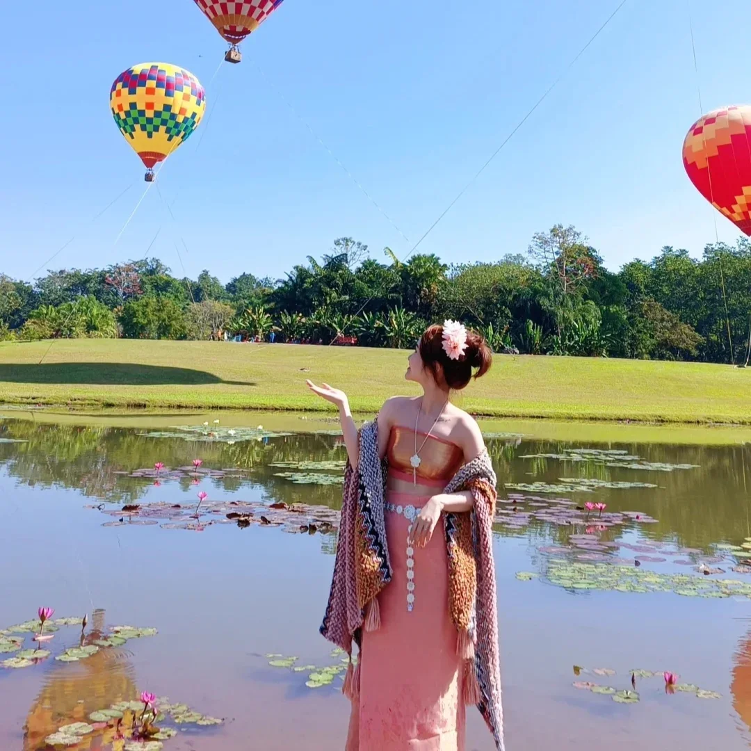 Abito vintage da donna tailandese di lusso Abbigliamento tradizionale tailandese Set da 3 pezzi Abiti vietnamiti Costume Yukata Dai sottile e sexy