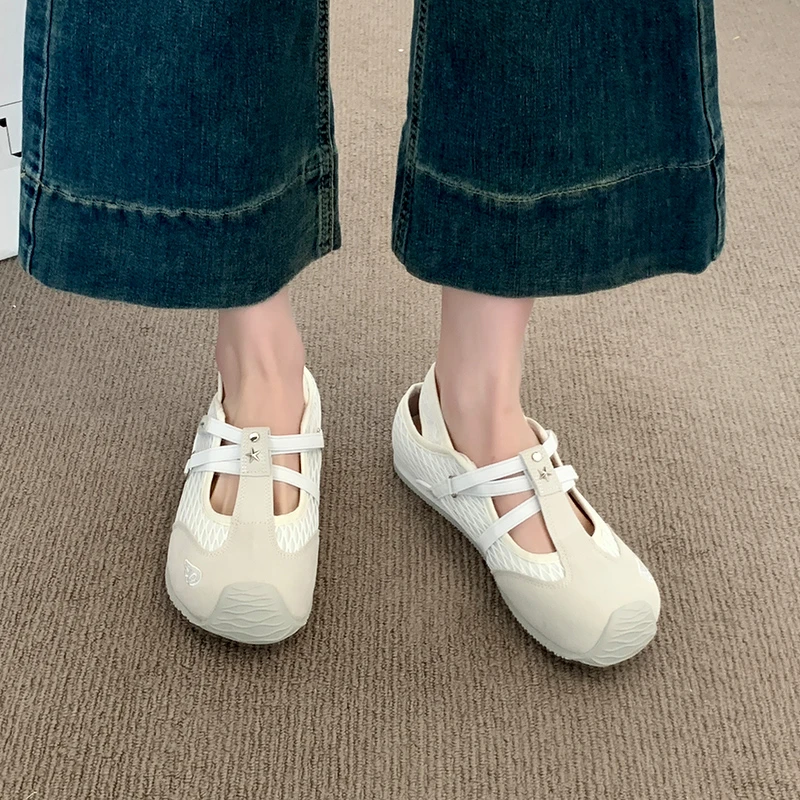 

Женская обувь 2025 г., модные женские туфли на плоской подошве, новые повседневные туфли одного цвета, лидер продаж, легкие удобные туфли на плоской подошве с круглым носком на низком каблуке