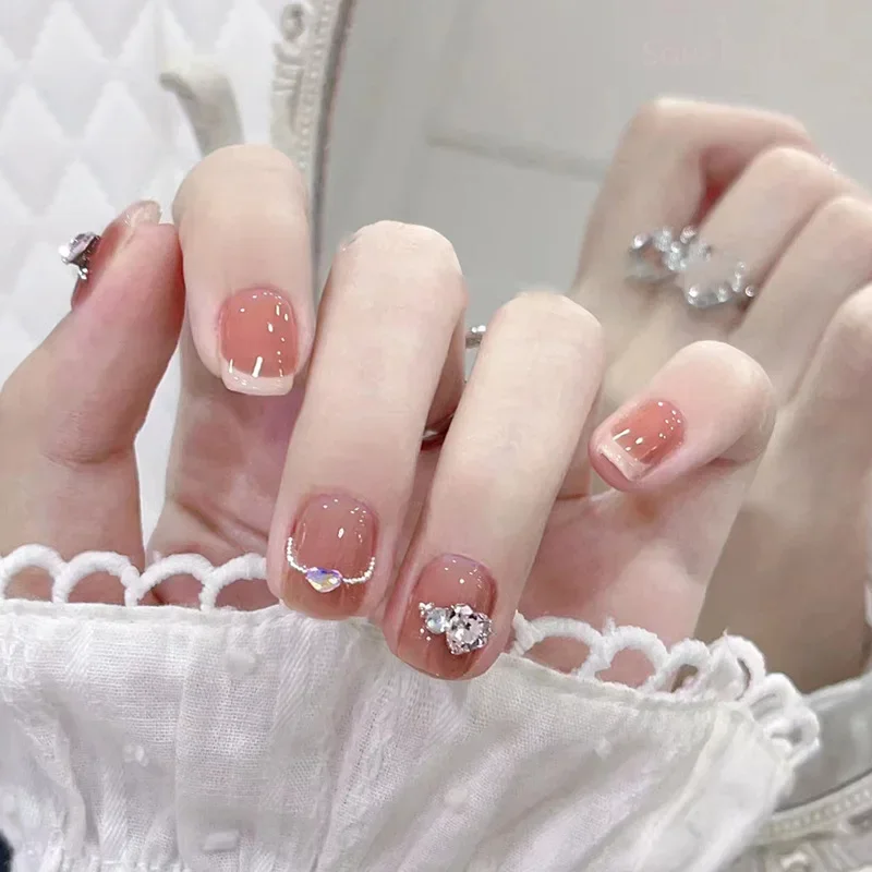 24pcs Love Chain Piled Diamond Fake Nails Tips Pink French Press on Nail Art Full Cover Removable Artificial Wearing False Nail