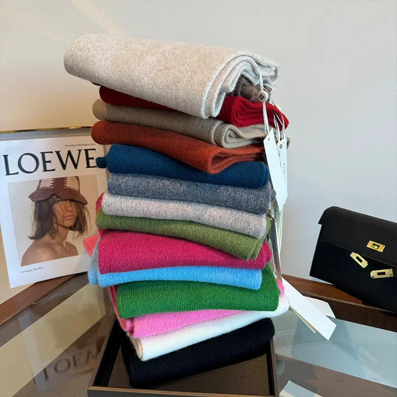 ผ้าพันคอไหมพรมขนสัตว์สำหรับผู้หญิง 100% ใหม่ ผ้าคลุมไหล่ฤดูหนาว อุ่น นุ่ม สีพื้น ถักทอ แฟชั่น แบรนด์ดัง ผ้าพันคอไหมพรมแบบผ้าห่ม ดีไซน์สวย