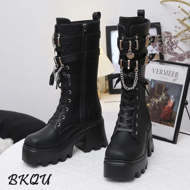 Bkqu sapatos elevadores 20cm plus size 10cm botas de plataforma punk feminino 2024 outono botas de cavaleiro meados de bezerro botas decoração de metal