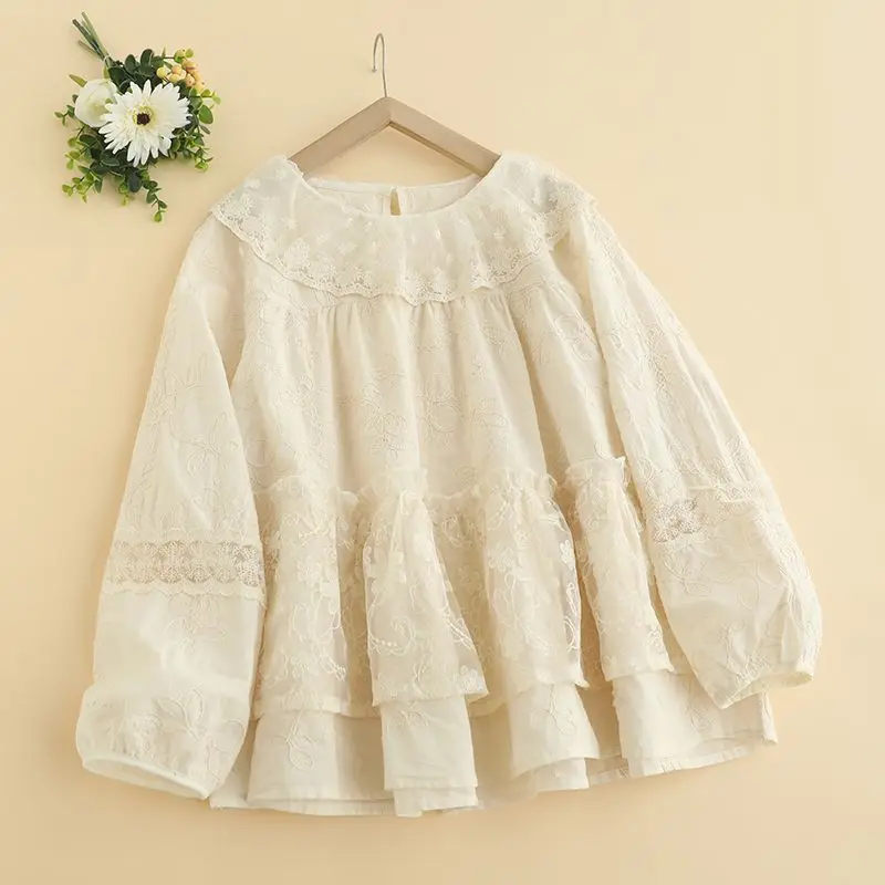 New Lace Patchwork Long Sleeved Shirt for Girl Loose and Sweet Solid Color Embroidered Lotus Leaf Lace Collar Shirt