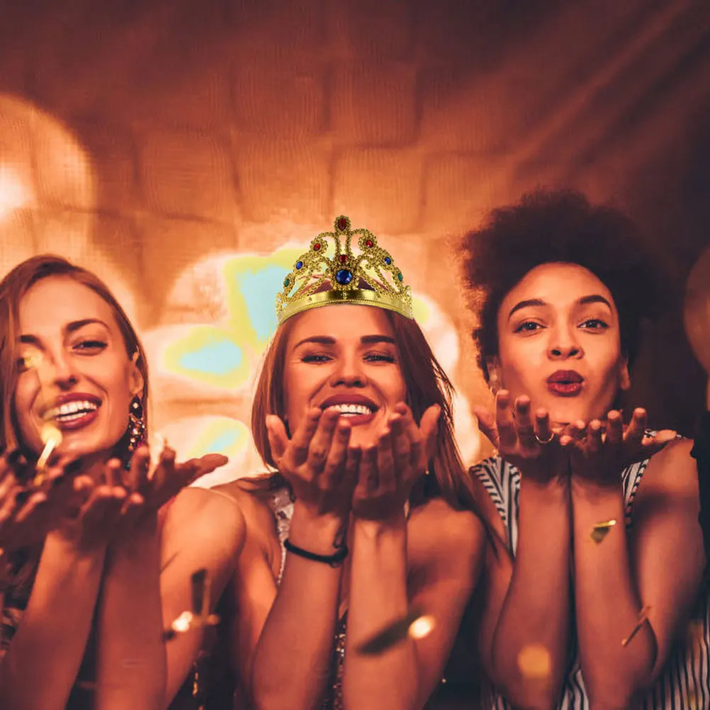 Set di corone per feste di Halloween 2 pezzi Accessorio per costume cosplay re e regina per bambini Festival di compleanno Vestire Corona di plastica Prop