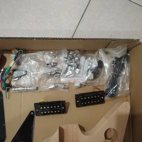 8 best sales एक्सप्लोरर इलेक्ट्रिक गिटार - №5