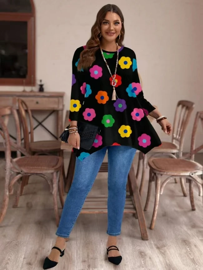 Chemisier noir imprimé floral coloré, grande taille, col smocké artistique, haut ample décontracté avec décolleté de déclaration pour tous les jours