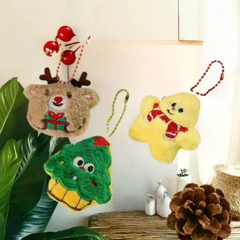 Porte-clés bonhomme de neige du Père Noël ; Ornement de Noël en peluche douce de dessin animé ; Cadeau de fête pour sacs à dos.