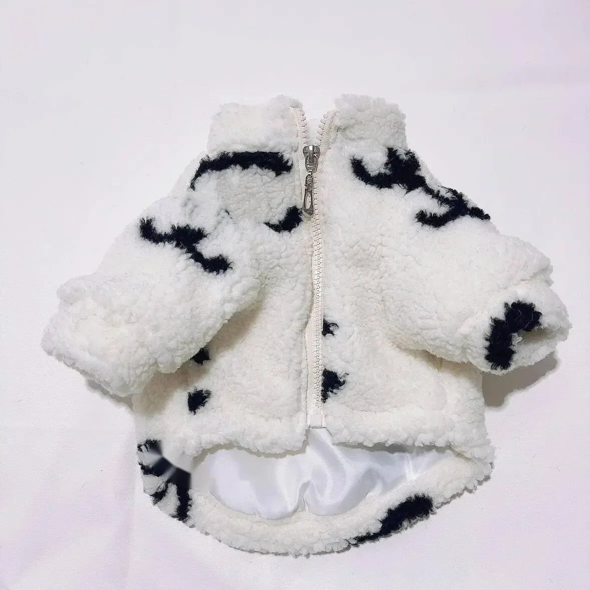 

Designer Coats Sherpa Dog Clothes With Zipper Windproof Warm Puppy Outerwears Cold Weather Pets Jackets for Small Medium Dogs