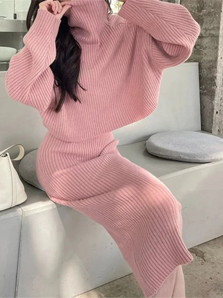 2026 New Autumn/Winter High Collar Sweater For Women, Age Reducing And Slimming Two Piece Set, Thickened Head Knitted Skirt Set