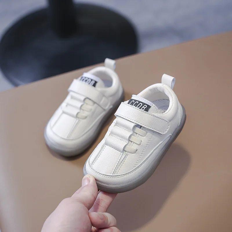 2023 New Spring Baby Shoes Kids Autumn Canvas Shoes Children Casual Sneakers Korean Cartoon Bear Style Kids First Walkers