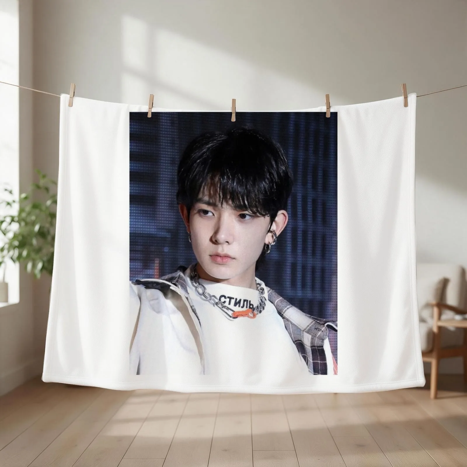 Heeseung Throw Blanket couch cozy soft plush fuzzy picnic outdoor blanket