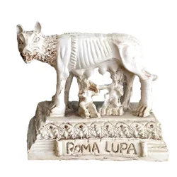 Wolf child female wolf female wolf baby rearing sand with Italian Roman female wolf statue psychological sand table