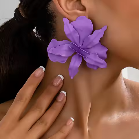 Exaggerated Purple Large Flower Stud Earrings For Women Girls Vintage Elegant Irregular Petal Temperament Earrings Jewelry
