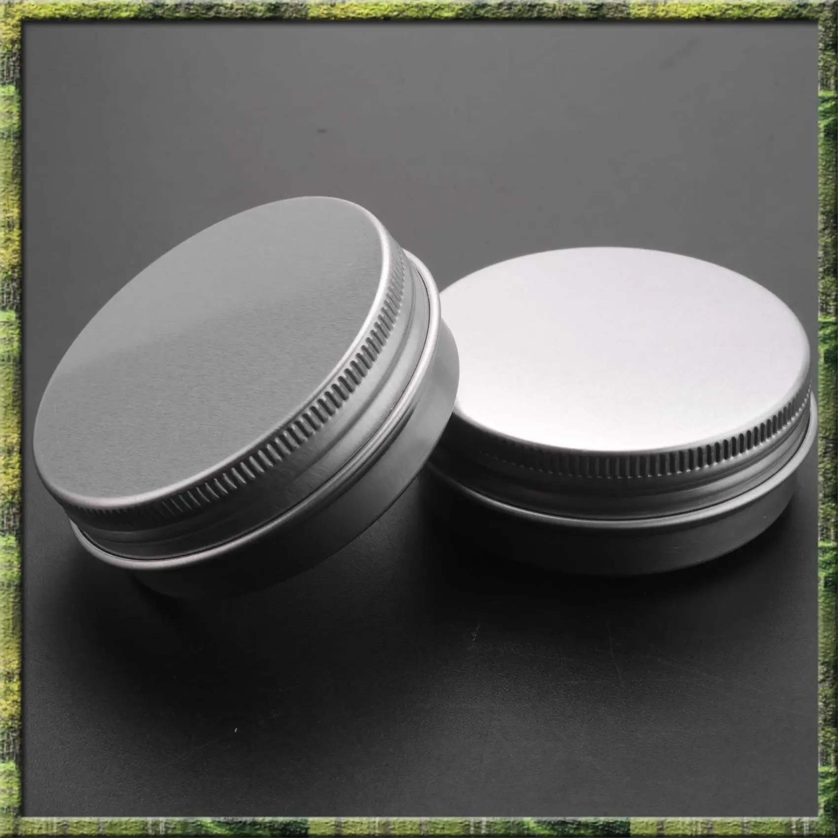 

The New PACK Of 25 - 15Ml Aluminium Tin Large Make Up Candle Pots Capacity Empty Big Cosmetic/Candle/Spice Pots/Hair Product/Swe