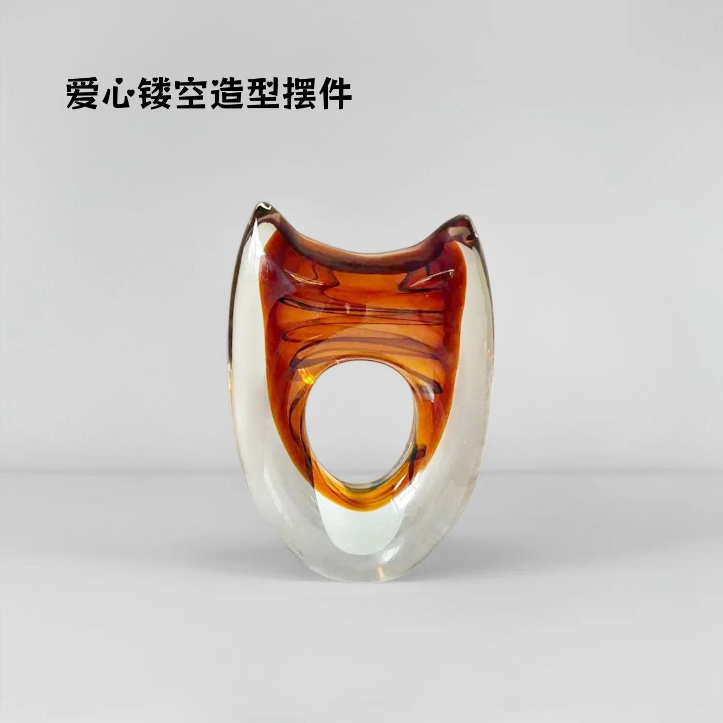 Light luxury love heart of Paris art ornaments restaurant living room entrance countertop glazed products wholesale glazed