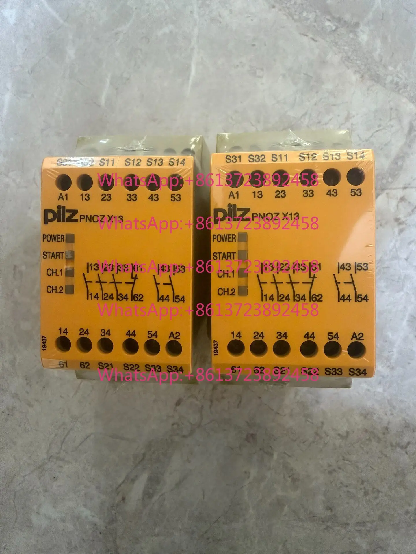 Pilz safety relay PNOZ X13 774549