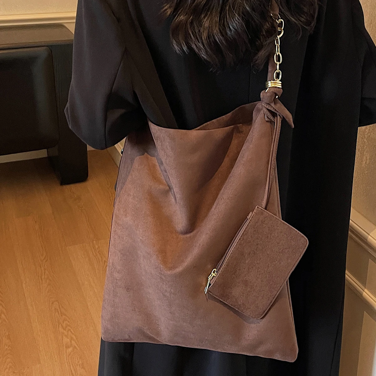 خمر المرأة الجلد المدبوغ حمل الحقائب سعة كبيرة الإناث اليومية التنقل سلسلة معدنية حقائب كتف الإناث تنوعا ماتي مقبض حزمة #2