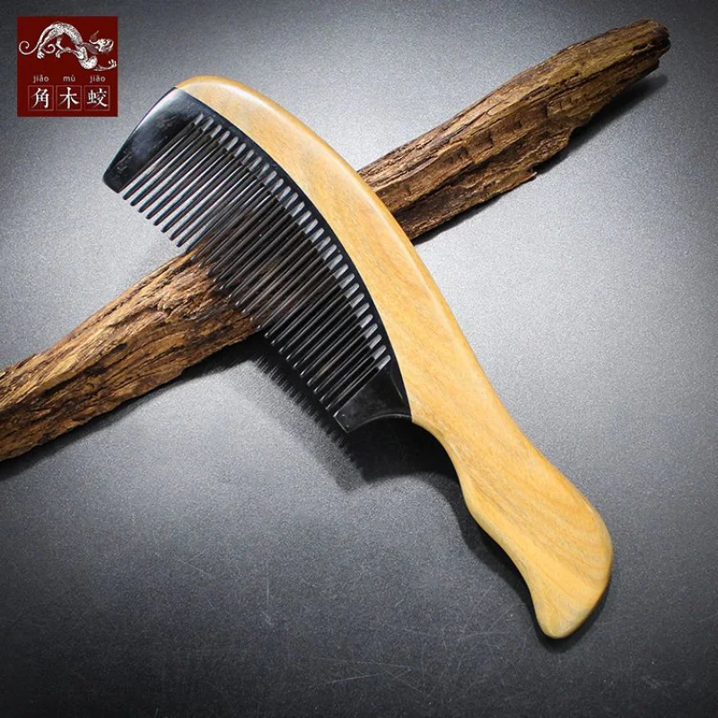 Large household comb with green sandalwood handle and buffalo horn