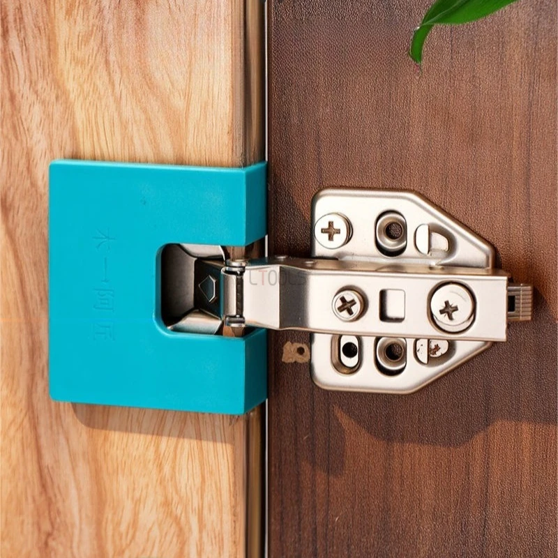 Hinge Installation Positioning Piece with Magnetic Woodworking Quick Installation Point Fixed Plate for Cabinet Door Panel Hinge