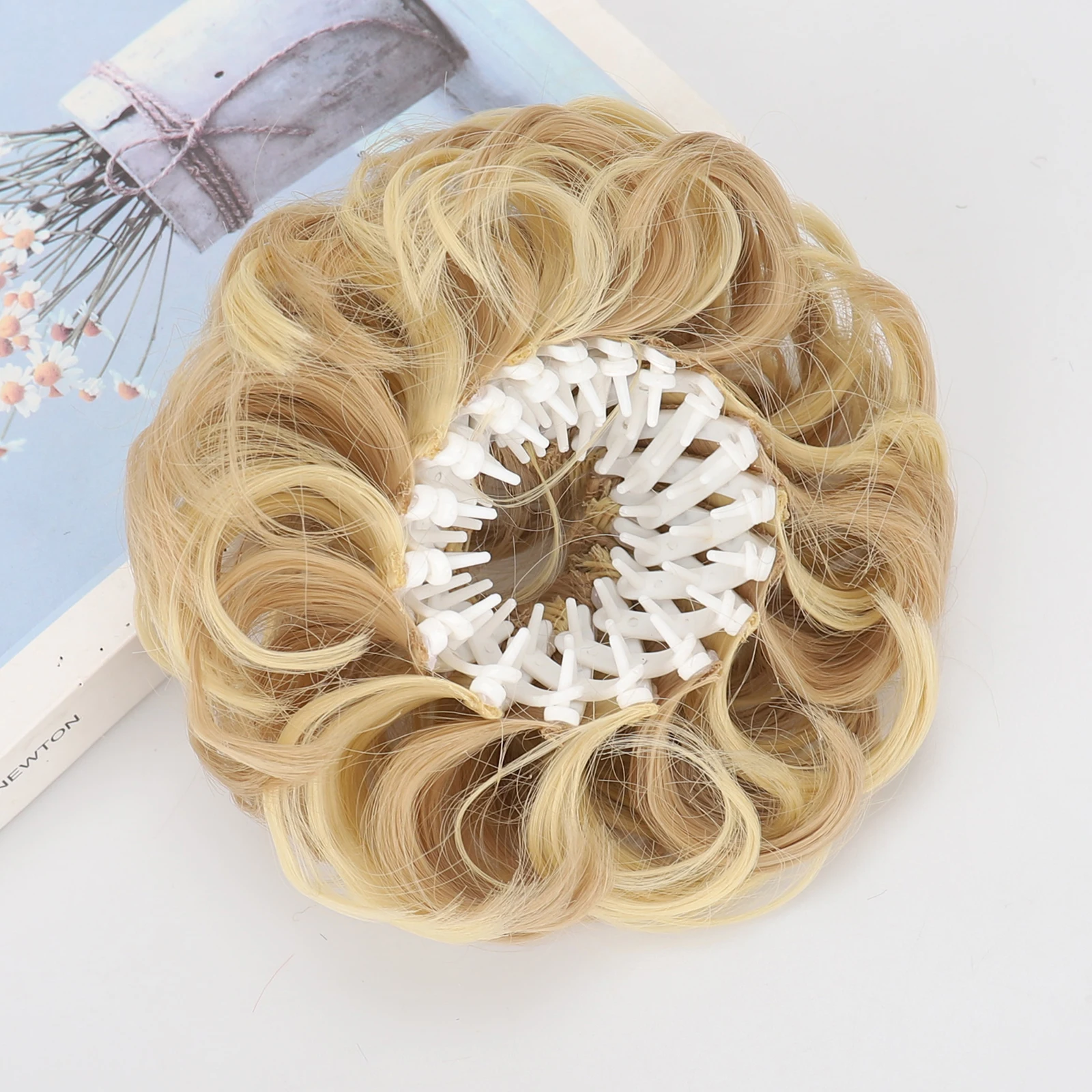 

Stylish Messy Bun Hair Extensions Bird Nest Style Fluffy Wavy Curly Chignon Synthetic Hairpiece Adjustable Design for Women