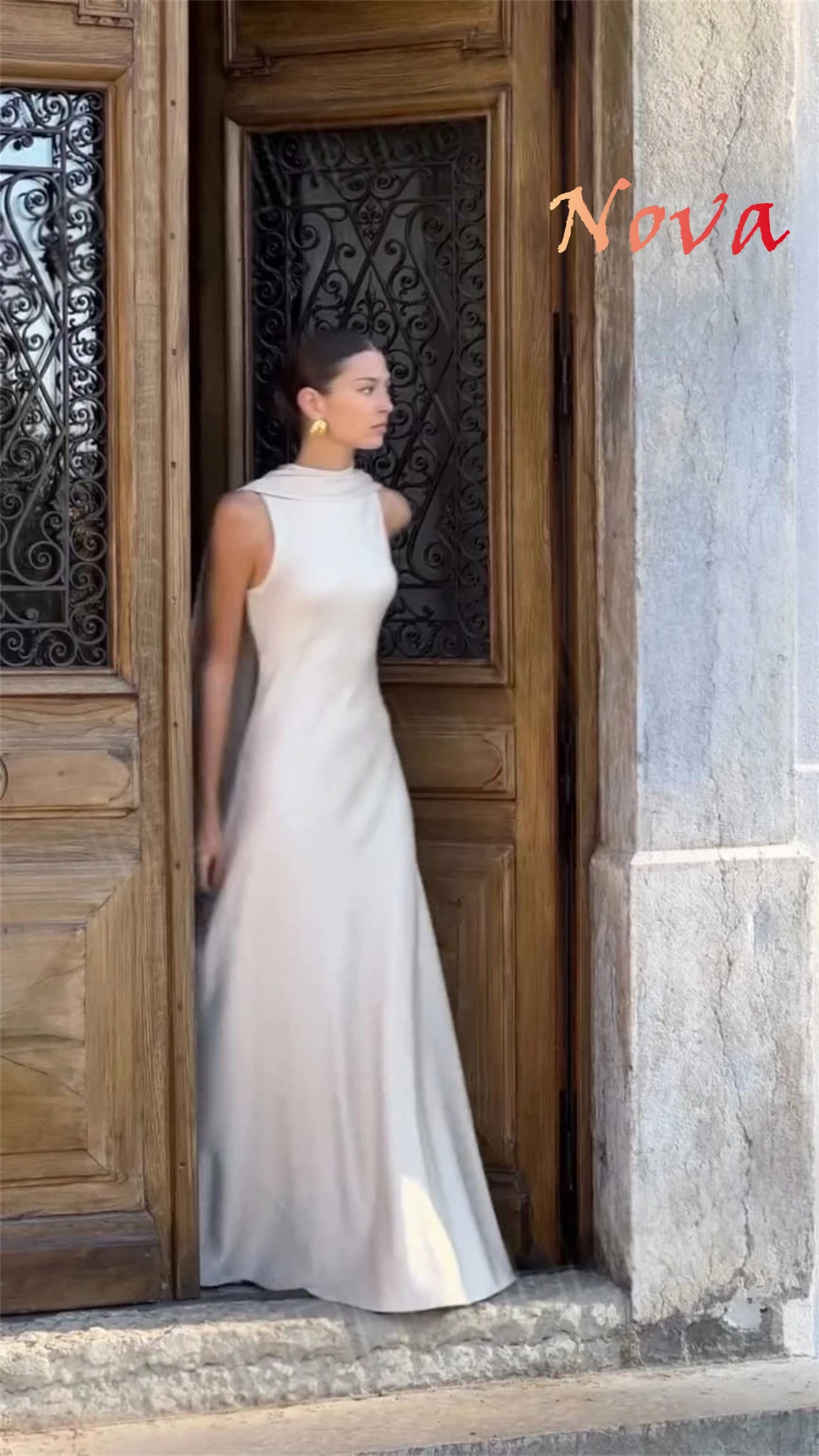 

Customized Sparkly Mermaid Satin Celebrity Gowns Elegant O-Neck Sleeveless Evening Dress Exquisite Special Occasion Gowns