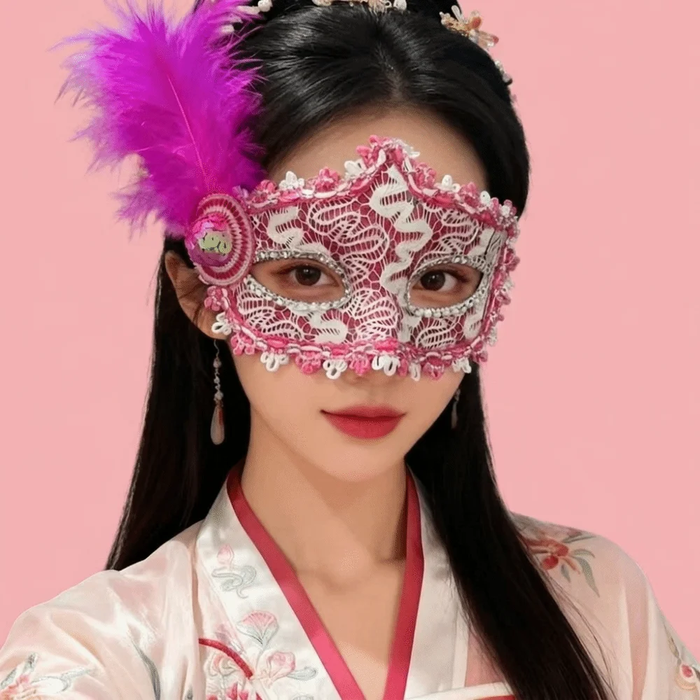 Novelty Multicolor Half-Face Mask Lace Cosplay Masquerade Ball Mask Fancy Prom Seductive Style Feather Mask Girl